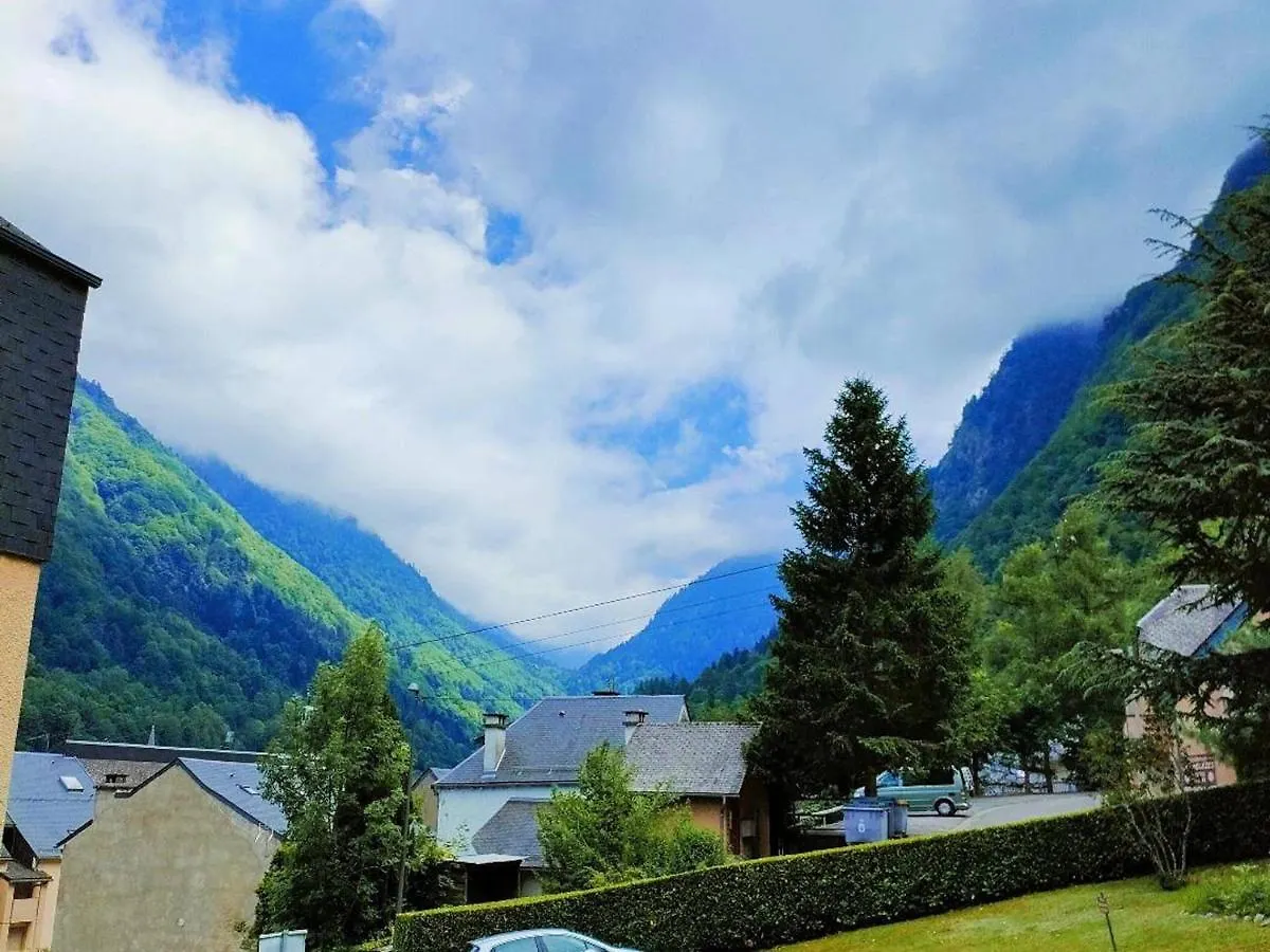 Studio Cosy Avec Balcon, Parking Et Coin Nuit Separe - 4 Couchages A Cauterets - Fr-1-234-249 Apartment