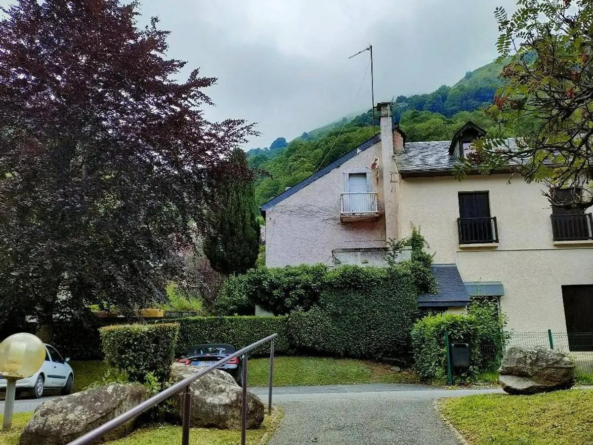 Apartment Studio Cosy Avec Balcon, Parking Et Coin Nuit Separe - 4 Couchages A Cauterets - Fr-1-234-249