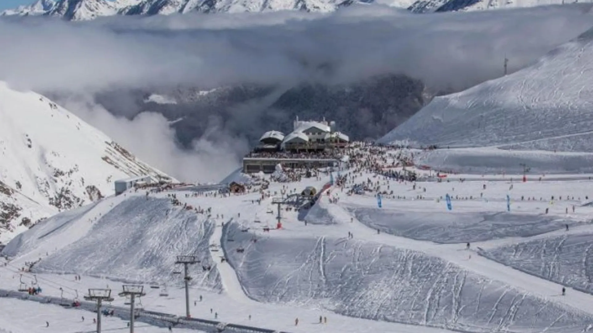 Studio Cosy Avec Balcon, Parking Et Coin Nuit Separe - 4 Couchages A Cauterets - Fr-1-234-249
